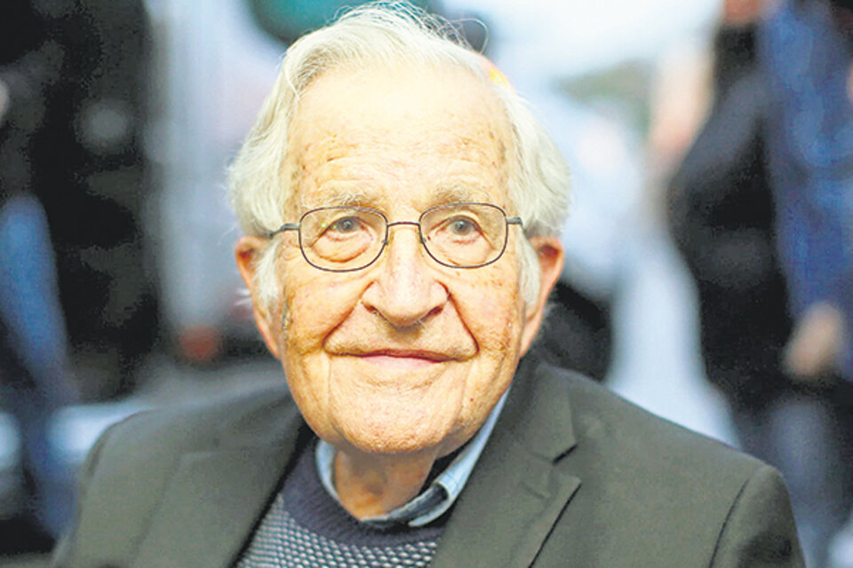 Chomsky se recupera de un ACV (Fuente: AFP)