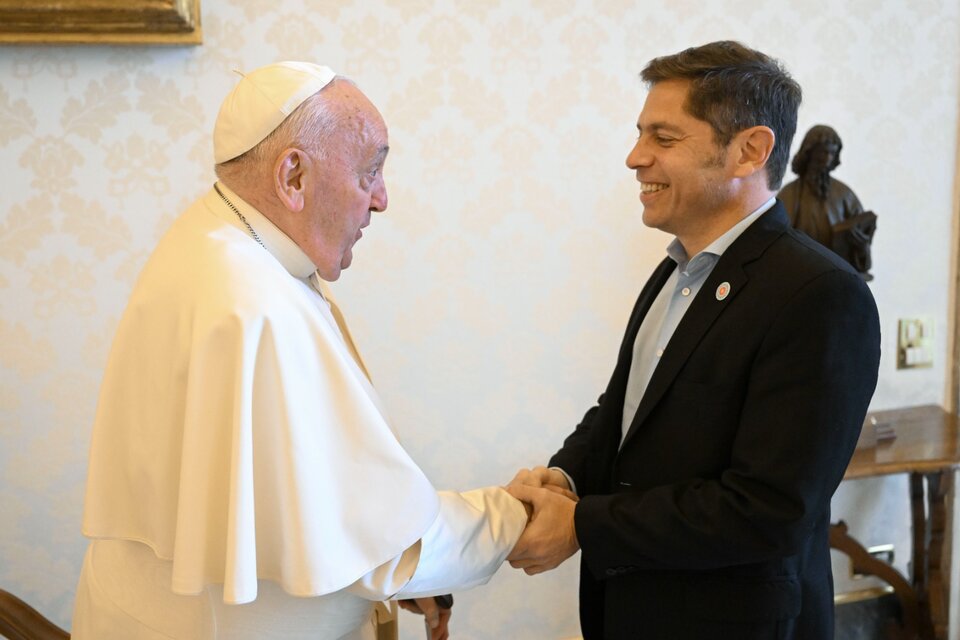 Kicillof fue recibido por el papa Francisco