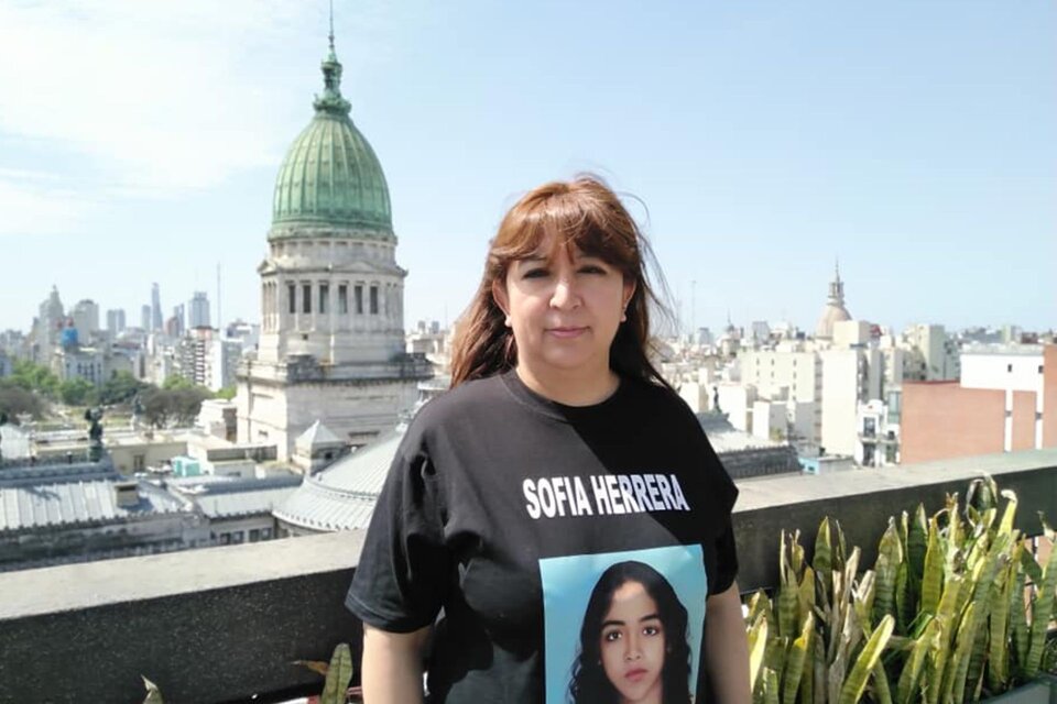 María Elena Delgado es una activista incansable en la búsqueda de su hija y en la concientización sobre el problema de las desapariciones de niños y niñas en el país. (Fuente: Facebook)