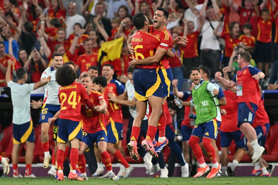 Toda España festeja el pase a la final. Irá por su cuarta Eurocopa. (Fuente: AFP)