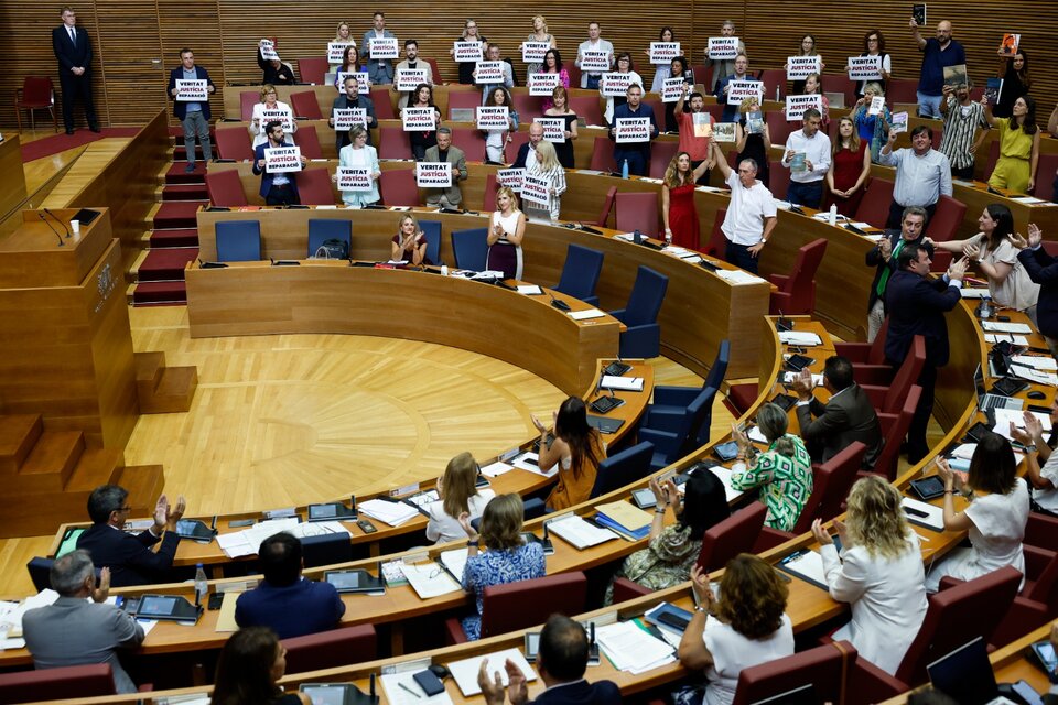 España: aprueban en Valencia una ley que no condena los crímenes del franquismo (Fuente: EFE)