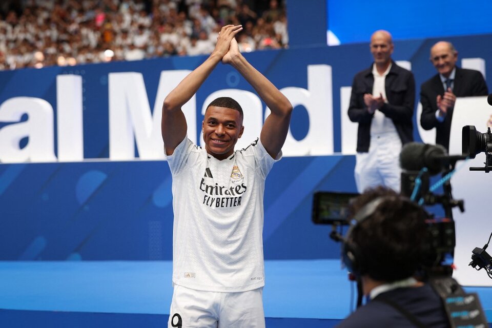 Mbappé revolucionó al Real Madrid y sorprendió con su acento casi argentino (Fuente: AFP)