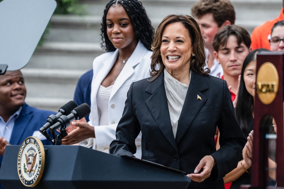 La maquinaria trumpista apunta contra Kamala Harris (Fuente: AFP)