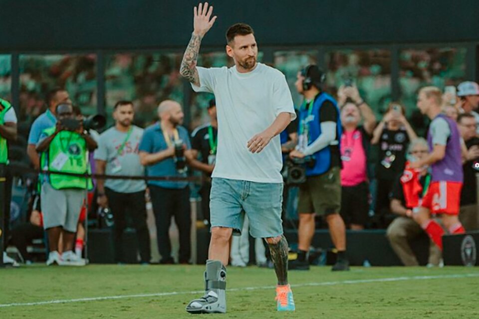 Messi pasó a saludar a los hinchas del Miami y luego se fue de vacaciones. (Fuente: Instagram)