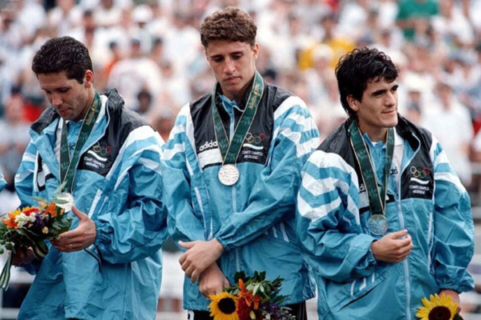 Simeone, Crespo y Ortega, plateados en 1996. Linda campera, por cierto.