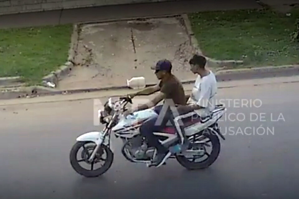 El video difundido ayer por Fiscalía con los dos asesinos de Marcos Deloia