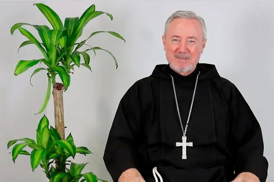 El arzobispo de Corrientes, Andrés Stanovnik.