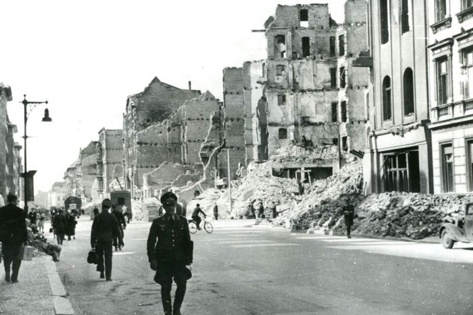 Al término de la Segunda Guerra Mundial, varias ciudades europeas, entre ellas la propia Berlín, quedó devastada.