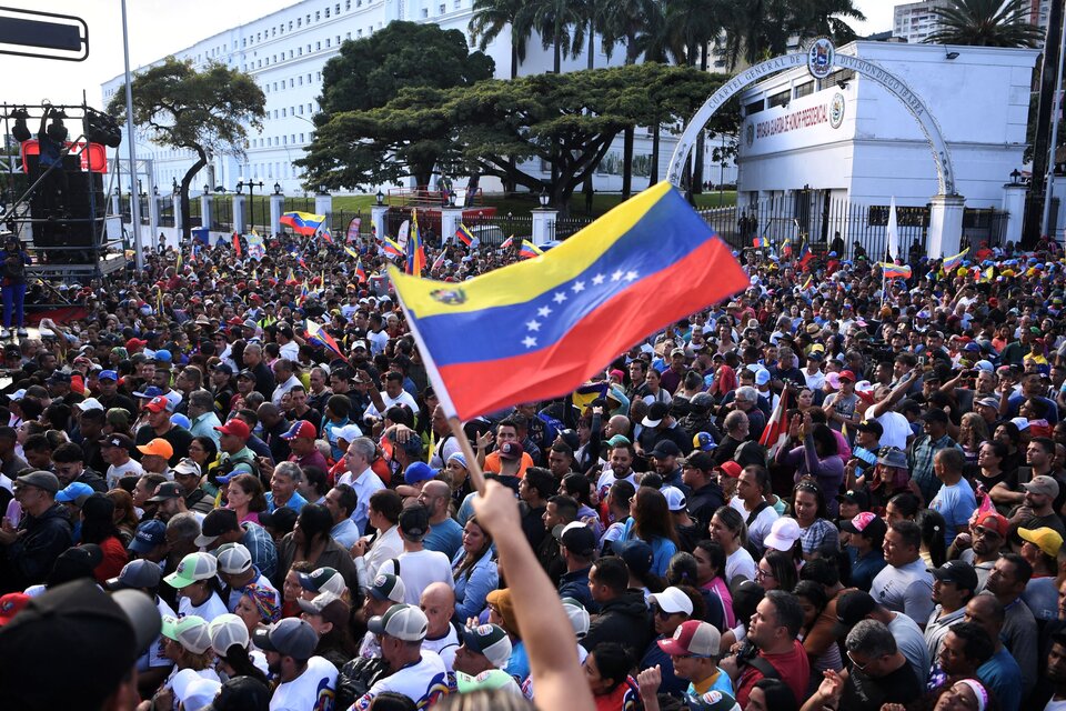 Elecciones en Venezuela: los militares respaldaron a Maduro y denunciaron un intento de golpe de Estado (Fuente: AFP)