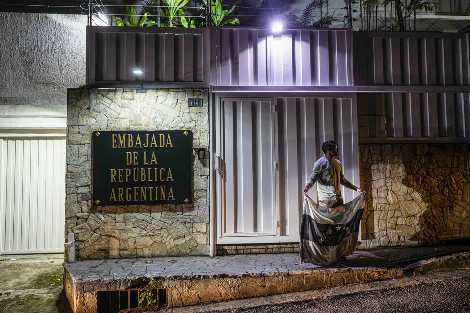 La embajada argentina en Caracas. (Fuente: EFE)