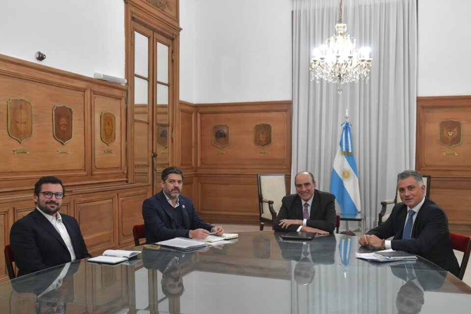 Imagen de la reunion entre la Provincia y la Nación en la Casa Rosada. 