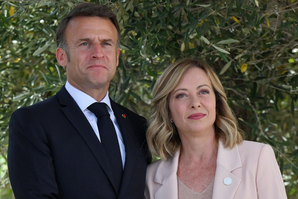 Emmanuel Macron y Giorgia Meloni. (Fuente: EFE)