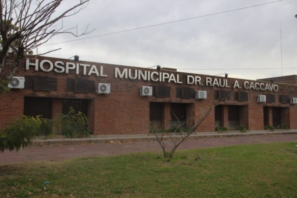 El Hospital Municipal Dr. Raúl A. Caccavo es uno de los afectados por el recorte presupuestario (Fuente: Municipalidad Cnel. Suárez)