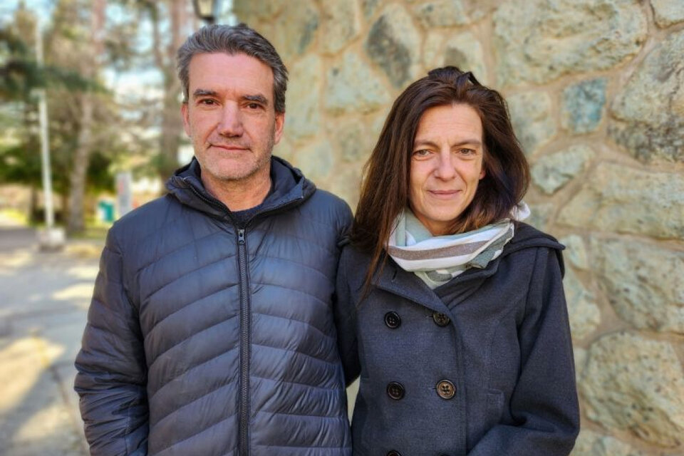 Horacio Casini y Marina Huerta, investigadores del Instituto Balseiro y del CONICET. Imagen: CONICET.