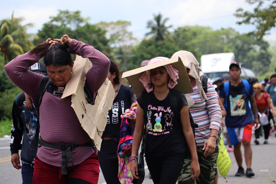 Migrantes varados en la frontera sur de México le pidieron ayuda a Claudia Sheinbaum 