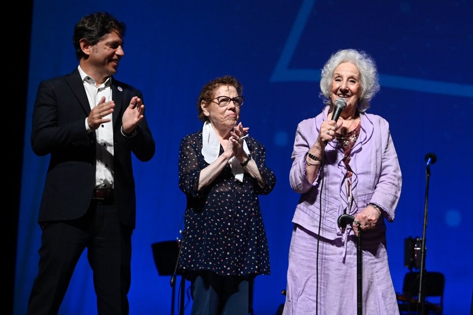 Kicillof se reunió con Estela Carlotto, presidenta de Abuelas de Plaza de Mayo.