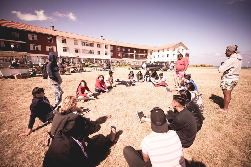 Encuentro Jóvenes y Memoria en Chapadmalal (Fuente: X @JovenesyMemoria)