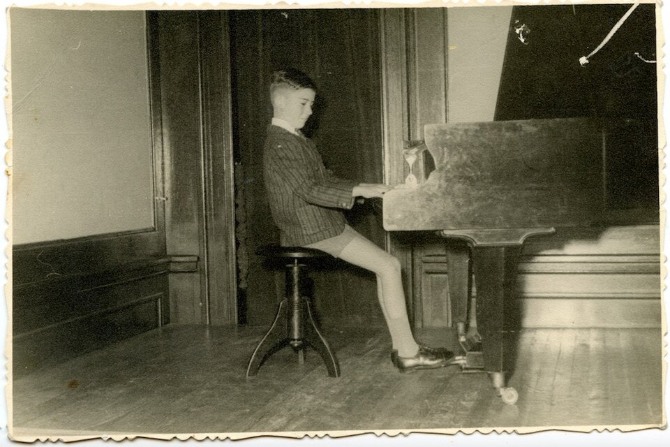 El niño García en el conservatorio, 1960