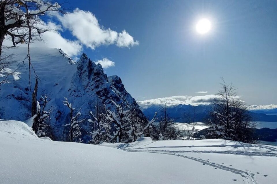 Cómo fue el milagroso rescate del desaparecido en la avalancha en el Cerro López (Imagen: Instagram @refugiolopezbariloche) (Fuente: Redes sociales)