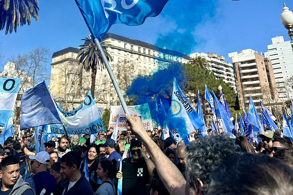 Los gremios se movilizaron en Rosario y en Santa Fe también