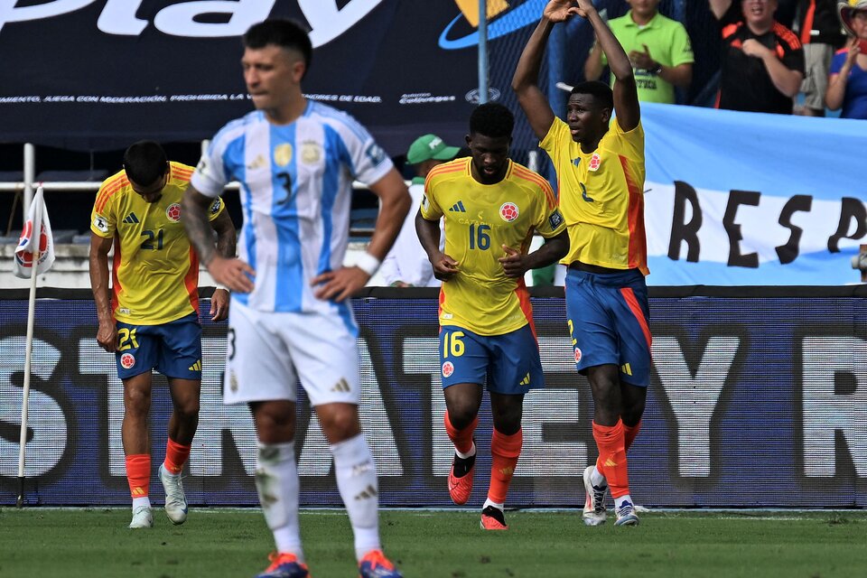 El primer gol de Colombia para amargar a Argentina en Barranquilla