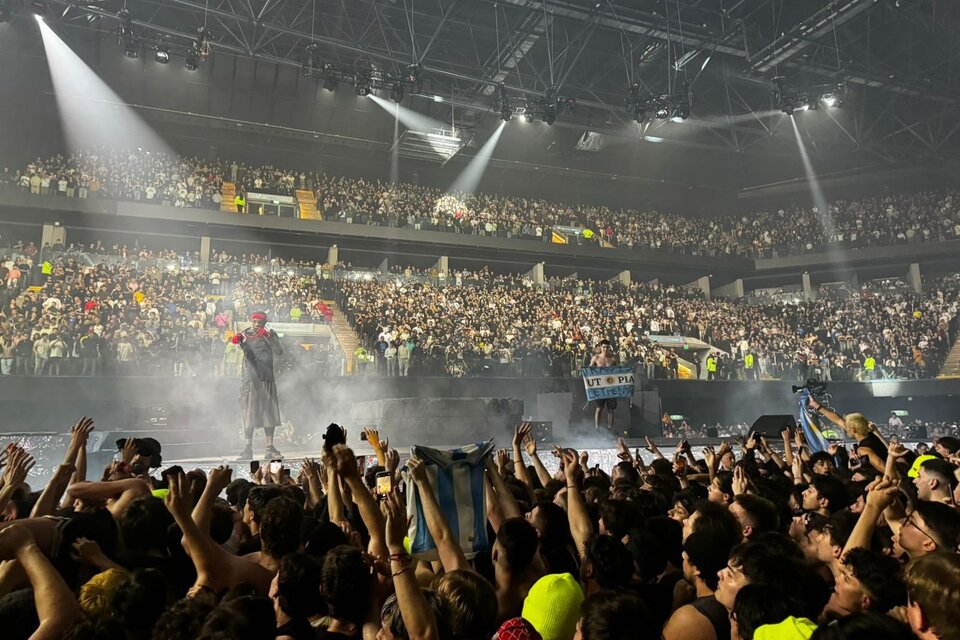 Travis Scott demostró una banca impresionante en Argentina, con legión local de los enmascarados Cactus Jack y todo (Fuente: Prensa Travis Scott en el Movistar Arena)