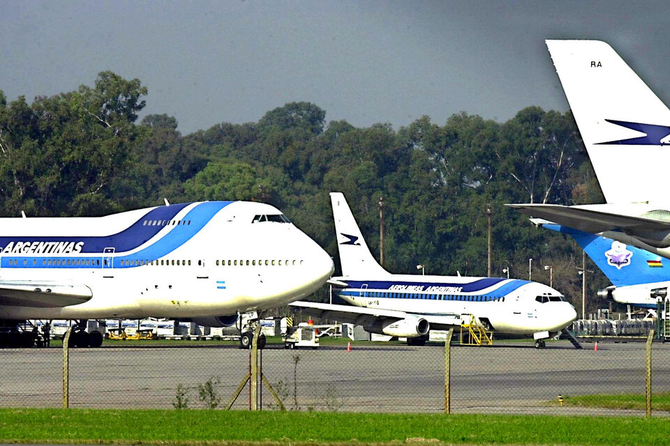 Aerolíneas estuvo en crisis permanente con el desmantelamiento que trajo la privatización.  (Fuente: Télam)