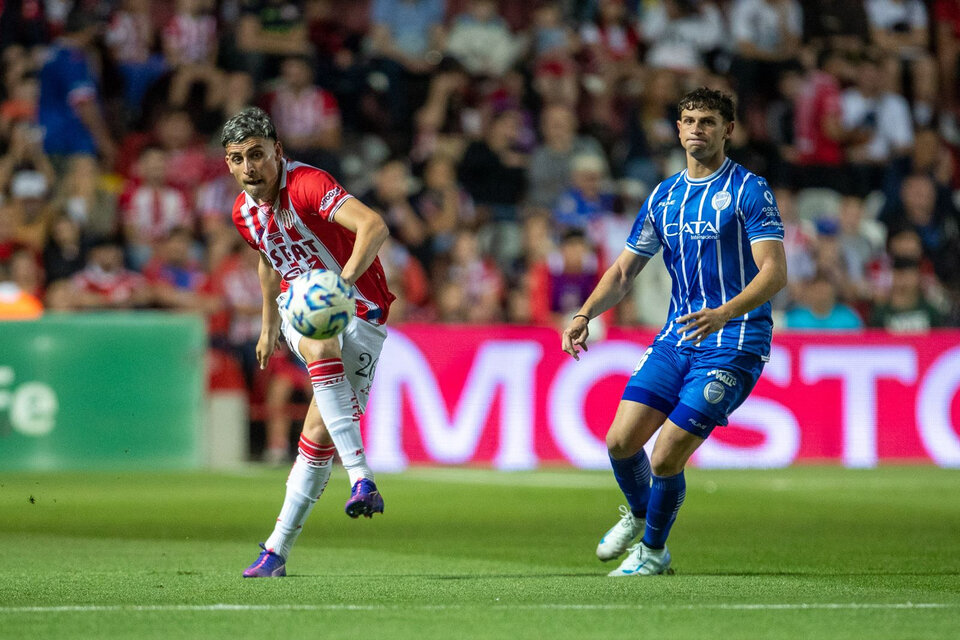 Liga Profesional: Unión lo dio vuelta y es el escolta de Vélez  (Fuente: Imagen web)