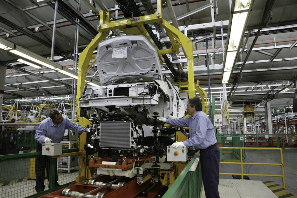 Durante las próximas tres semanas, no se fabricarán Nissan Frontier ni Renault Alaskan en Santa Isabel. (Fuente: NA)