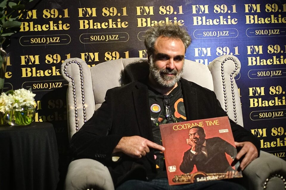 El músico Martín Pantyrer, invitado especial a la cata de vinilos de FM Blackie.