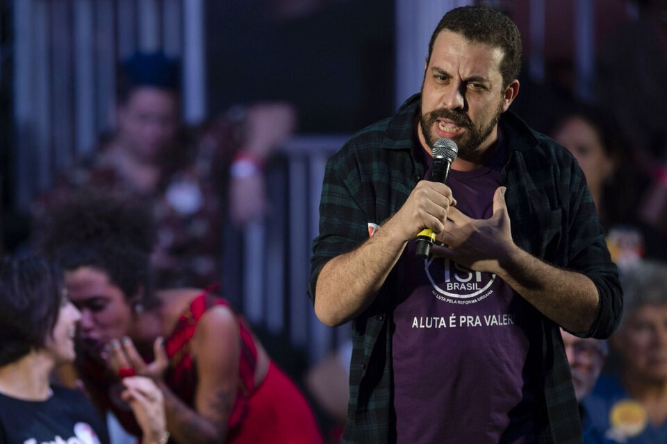 Guilherme Boulos cuenta con el 25 por ciento del favoritismo en los sondeos (Fuente: AFP)