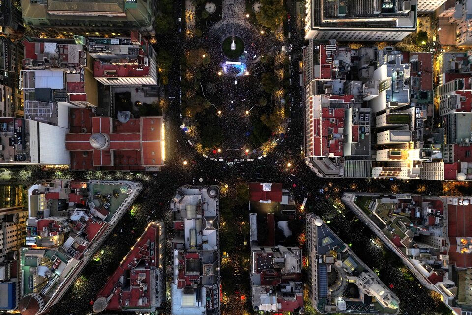 La primera marcha federal universitaria finalizó en la Plaza de Mayo (Fuente: AFP)