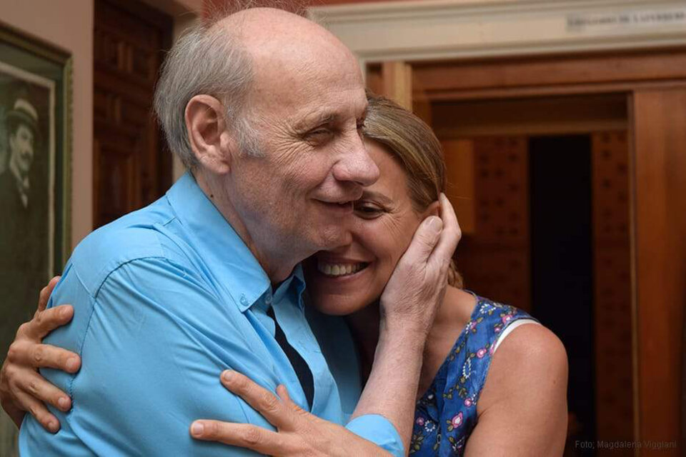 Ricardo Monti junto a Bernarda Pagés.