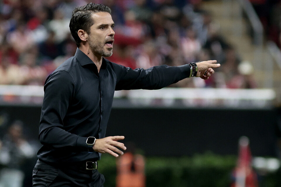 Fernando Gago decidió no dar la conferencia de prensa antes del partido con Atlas. (Fuente: AFP)