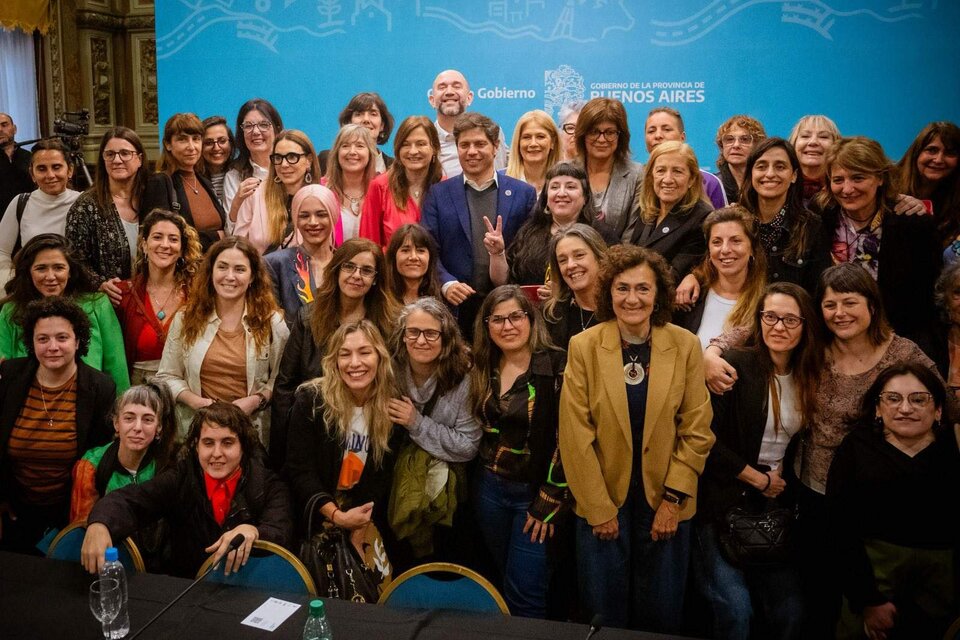 Kicillof y Díaz durante la presentación del programa en el Salón Dorado. (Fuente: Imagen web)