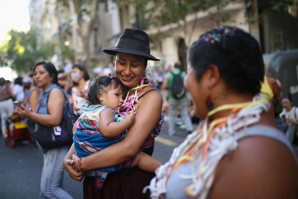 En los hogares con infantes, el 67% de las familias dijo tener más dificultad para obtener vacantes en espacios de cuidado y jardines. (Fuente: Jose Nico)