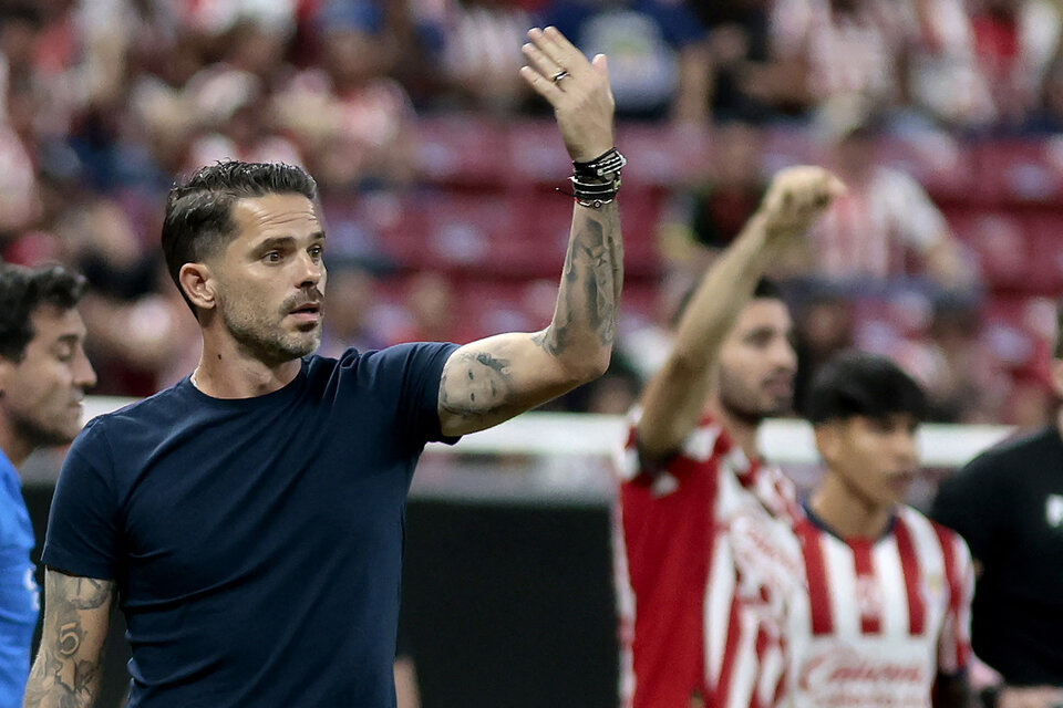 Gago deja las Chivas para sumarse como nuevo entrenador de Boca (Fuente: AFP)