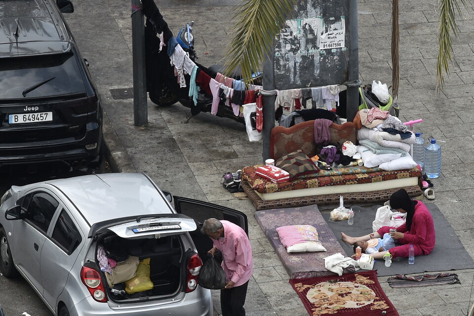 Desplazados libaneses en las calles de Beirut. (Fuente: EFE)