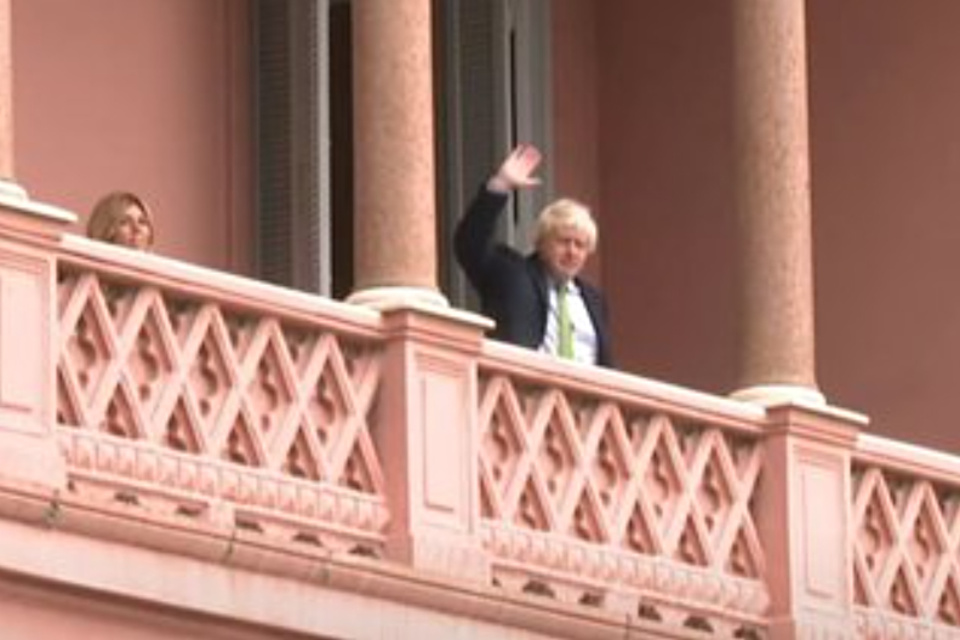 (Fuente: Capturas de video)
