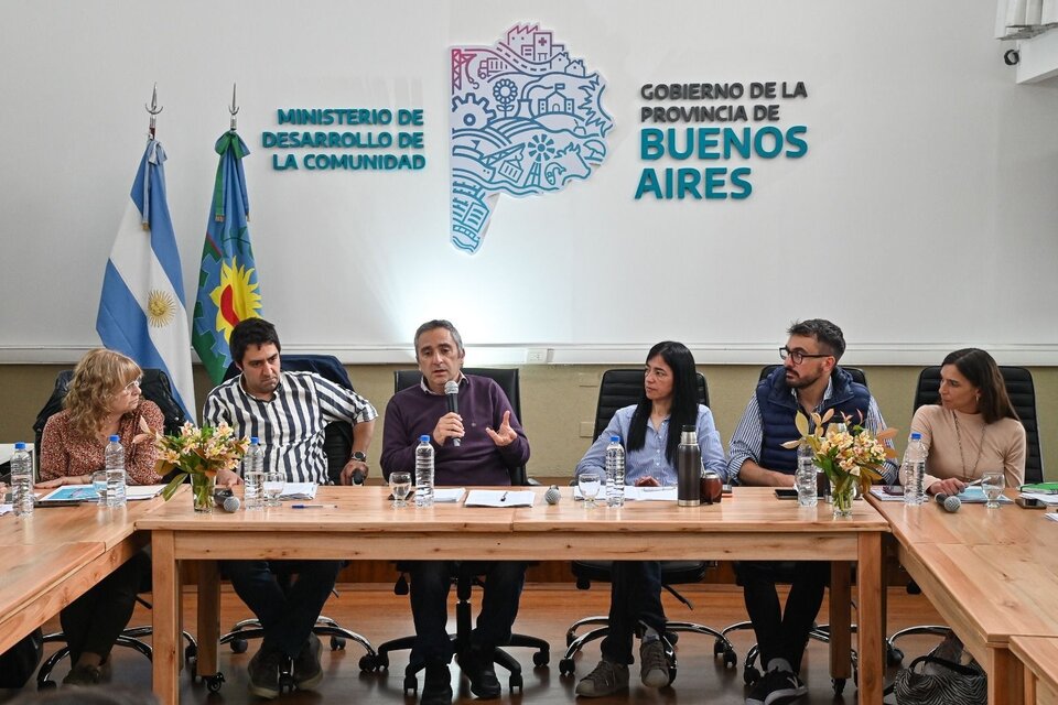 El ministro Andrés Larroque en la presentación de la nueva estructura. (Fuente: Archivo)