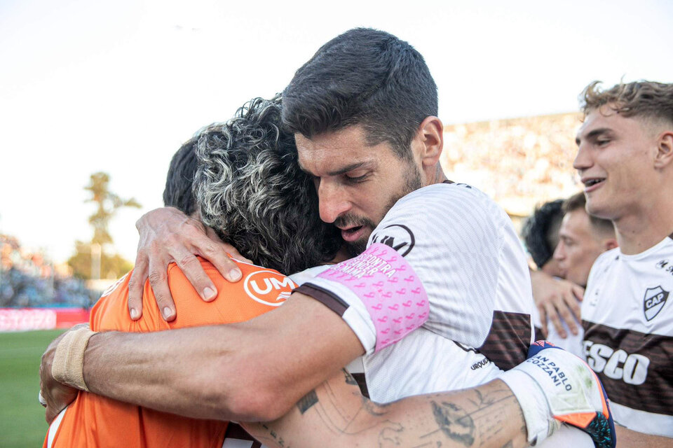 Todo Platense celebra su éxito en Córdoba (Fuente: Redes sociales)