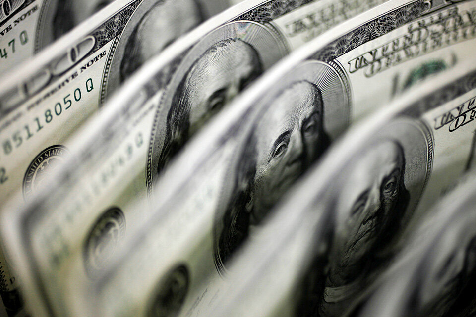 La cotización del dólar y el dólar blue en vivo. (Fuente: NA)