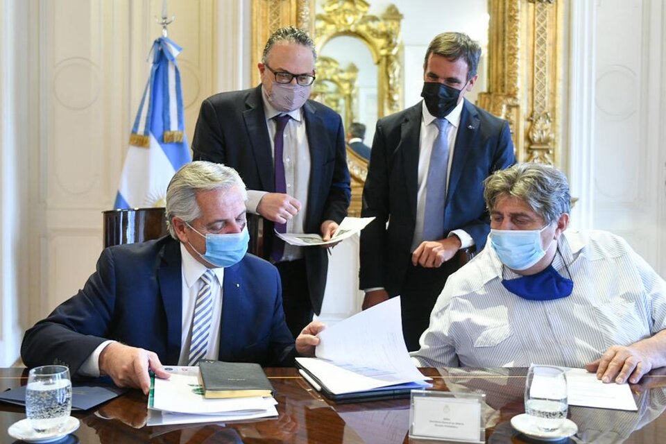 Alberto Fernández se reunió con representantes del sector automotriz, que ya superó los niveles prepandemia