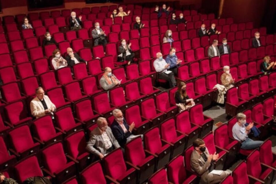 La Ciudad buscará reabrir las salas de cine a fines de febrero