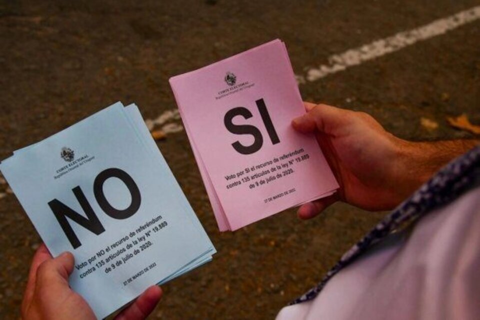 El referéndum que divide a Uruguay: buscan frenar el ajuste neoliberal del Gobierno de Lacalle Pou