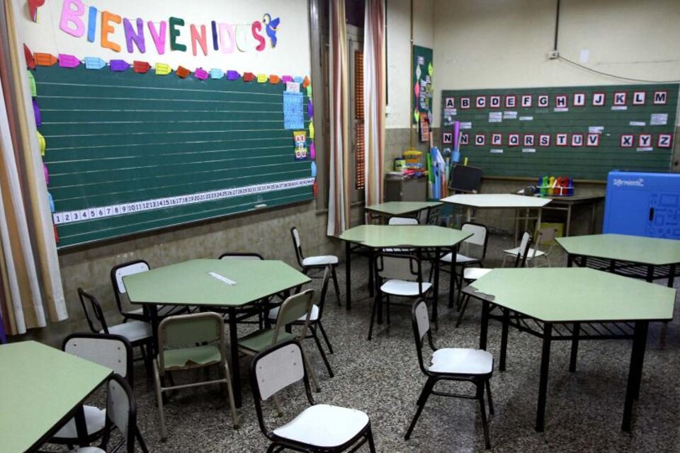 Santiago Roberto: "La Ciudad está obligada a brindar escolaridad a partir de los 45 días"