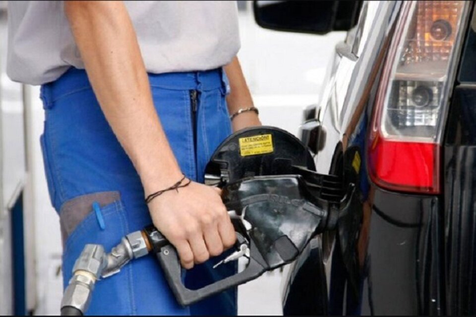 YPF desmintió un aumento de combustibles en diciembre