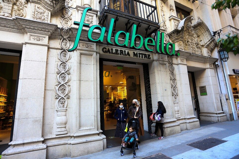 Falabella cierra sus últimos tres locales en Argentina