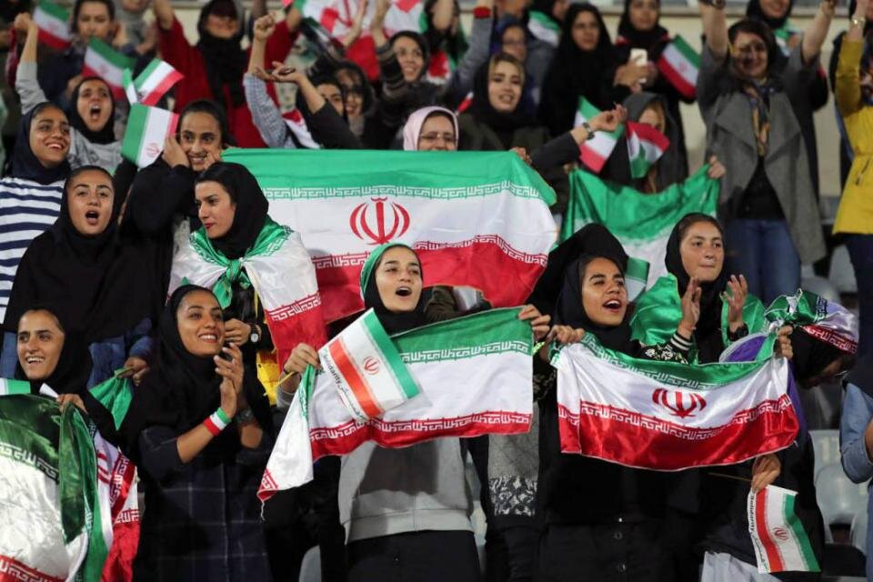 Histórico: después de 40 años las mujeres vuelven a los estadios en Irán