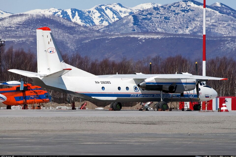 Hallaron escombros del avión desaparecido en la península de Kamchatka: no hay sobrevivientes